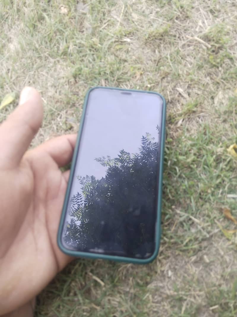 iPhone 11pro 14