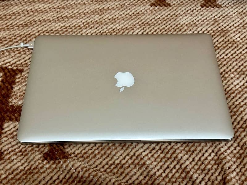 Macbook Pro 15” 1