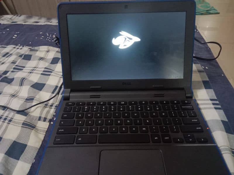 Dell Chromebook 4 GB RAM 16 GB ROM 1