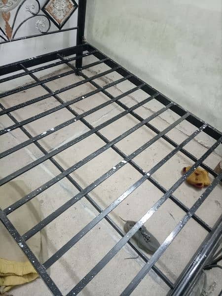 Steel bed king size Only 15000 2