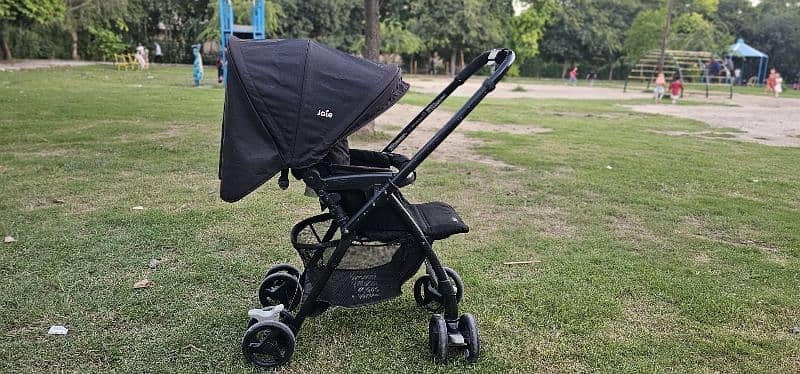 imported Joie Musin midnight black stroller 7