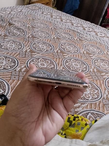 i phone XS Max PTA Aprroved 1