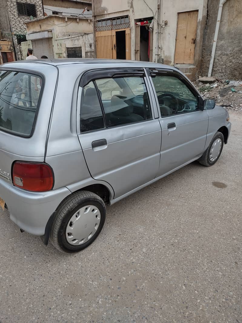 Daihatsu Cuore 2008/9 5