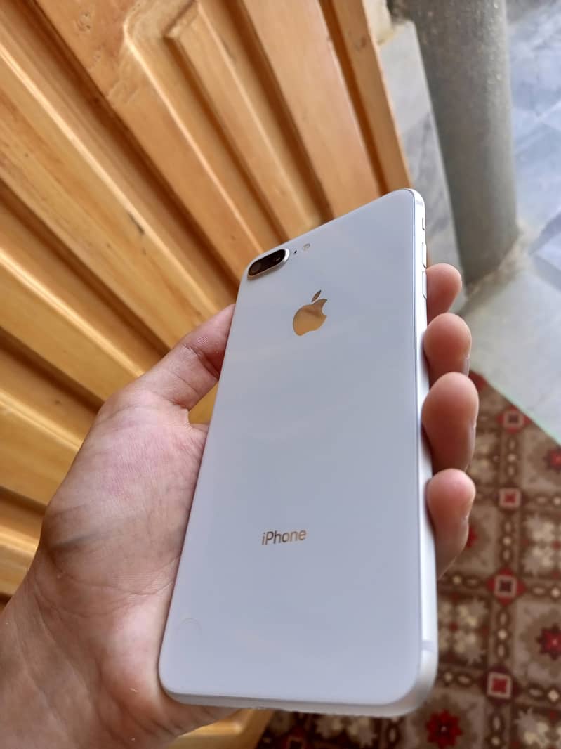 IPhone 8 Plus 6