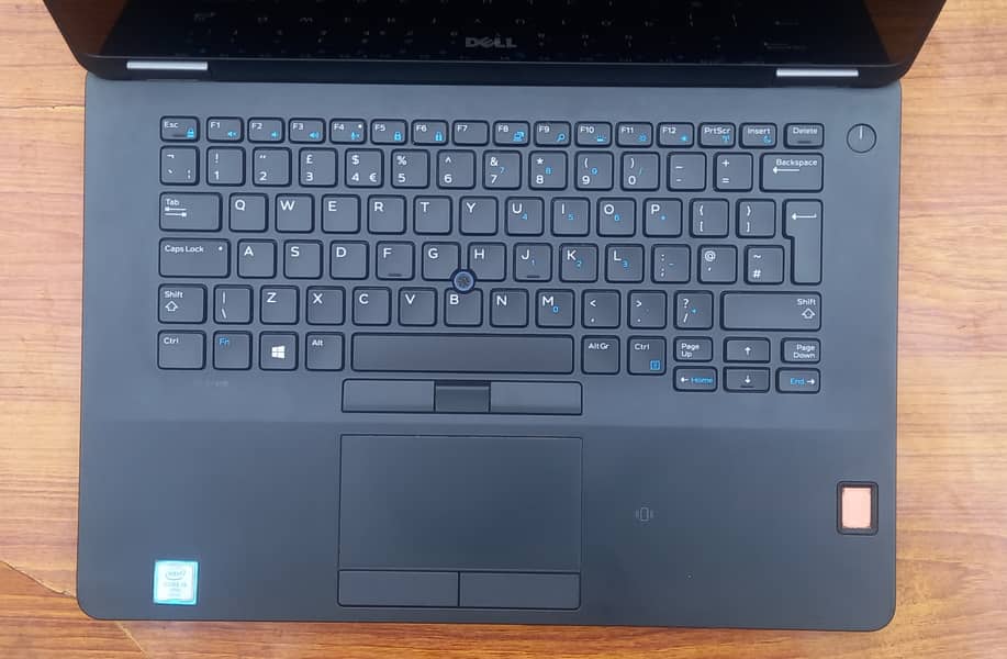 Dell latitude E7470, i5 6th generation, 8/128 ssd touch screen 4