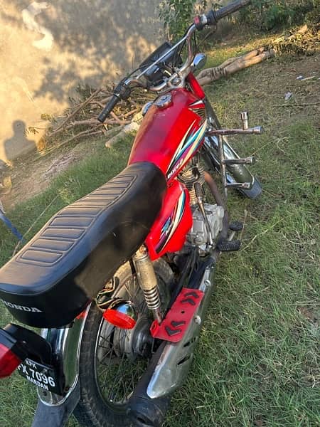 Honda CG125 2014/15 Mardan number, Registered on my name 4