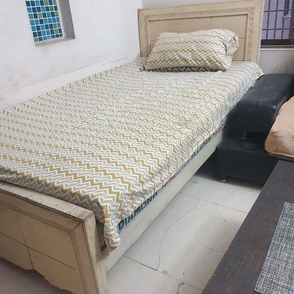 single bed 0