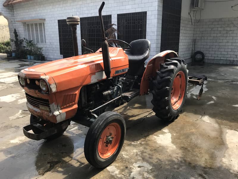 KUBOTA L295 جاپانی ٹریکٹر کبوٹہ (Model 1984) 3