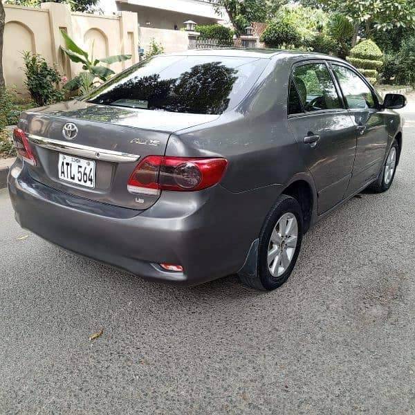 Toyota Corolla Altis 2010 4