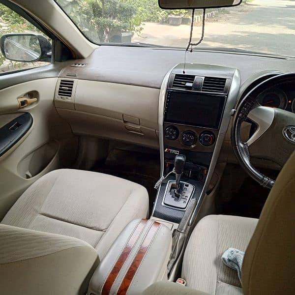 Toyota Corolla Altis 2010 10