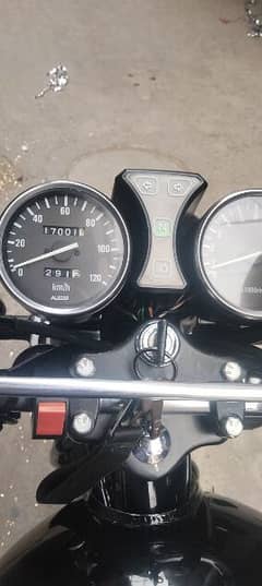 Suzuki GS150 SE