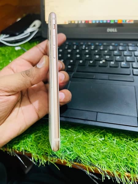 iPhone 8 non pta 64 Gb 5