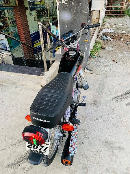 Honda 125 With Complete Genuine Saman Very resonable Price 1