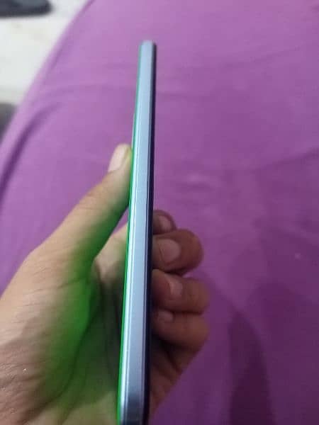 vivo y33 8/128 good condition no repair 10by10 condition 3