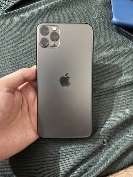 Iphone 11 Pro Max 64GB 10/10 PTA Approved 1