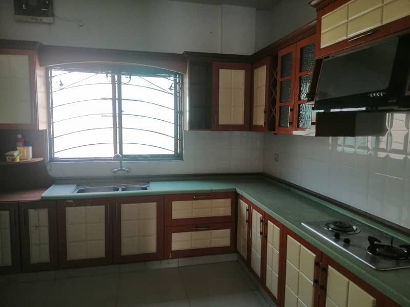 DHA PHASE 5, 27 MARLA CORNER 2 BEDS, SEPERATE GATE UPPER PORTION FOR RENT 0