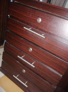 Dressing Table with Drawer locks