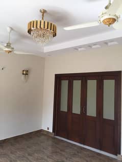 10 Marla Like New House For Sale At Very Hot Location Jasmine Block Bahria Town Lahore 0