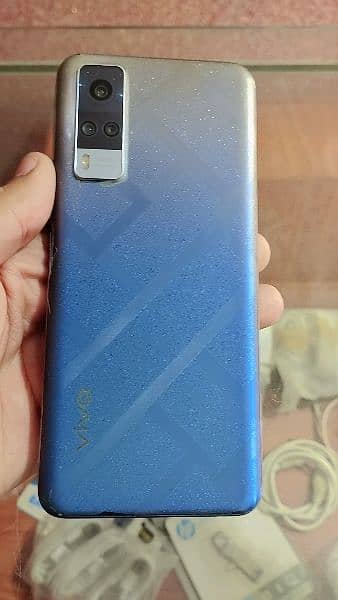 vivo y51s 
128gb/8gb urgent sale screen glass damage only 0