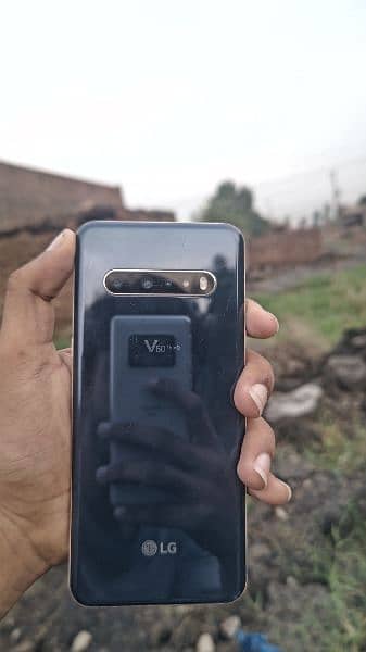 Lg v60 for sale 9