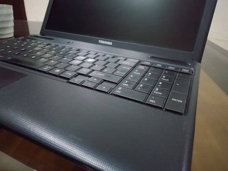 Toshiba core i3 2nd generation 03019081873 10