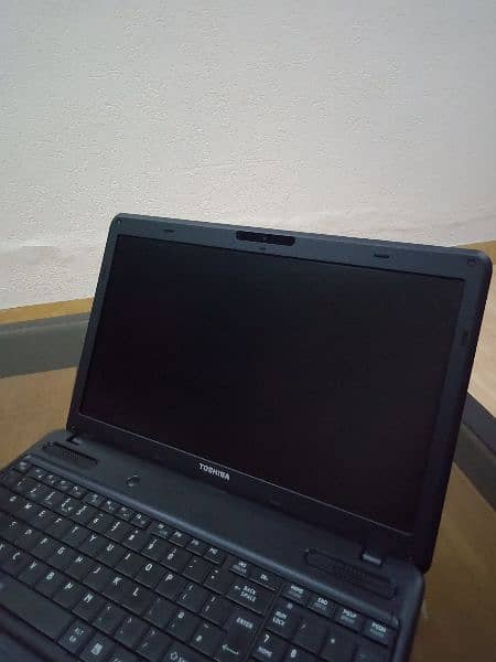 Toshiba core i3 2nd generation 03019081873 14