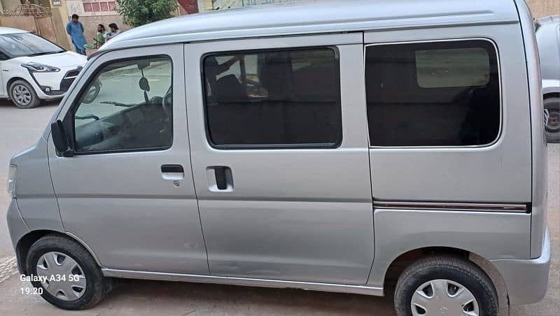 Daihatsu Hijet 2014 3