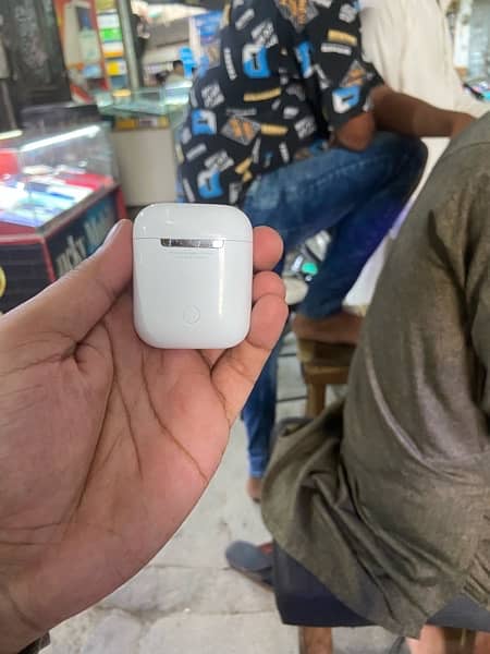 Apple AirPods (2Nd) Generation 3