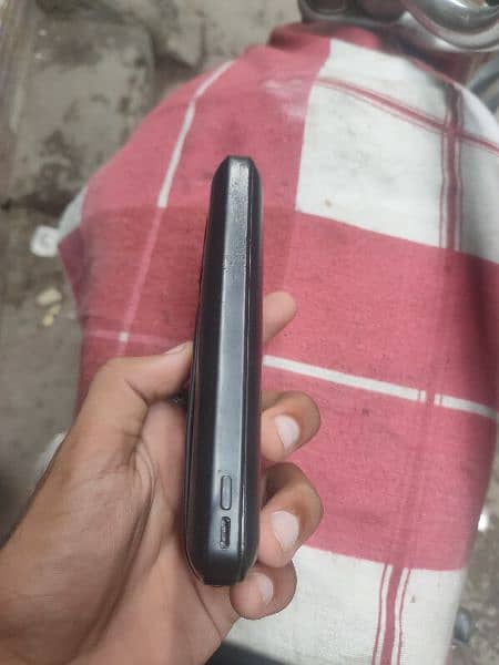 je Cell Power bank urgent sale 2