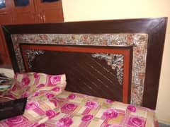 Urgent bed sale with 2 center table without dressing and side table