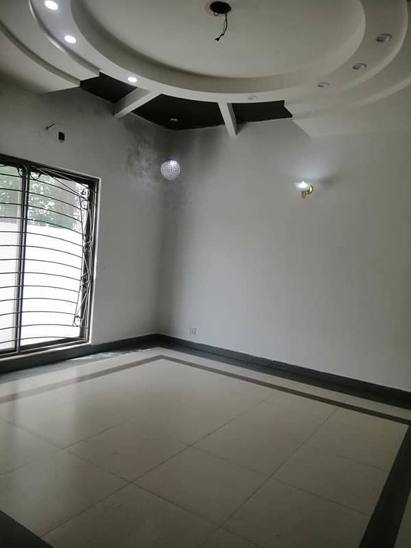 DHA PHASE 5 , 27 MARLA , INDEPENDENT LOWER PORTION, 3 BEDS FOR RENT 20