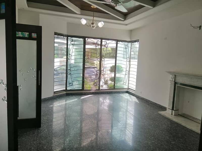 DHA PHASE 5 , 27 MARLA , INDEPENDENT LOWER PORTION, 3 BEDS FOR RENT 23