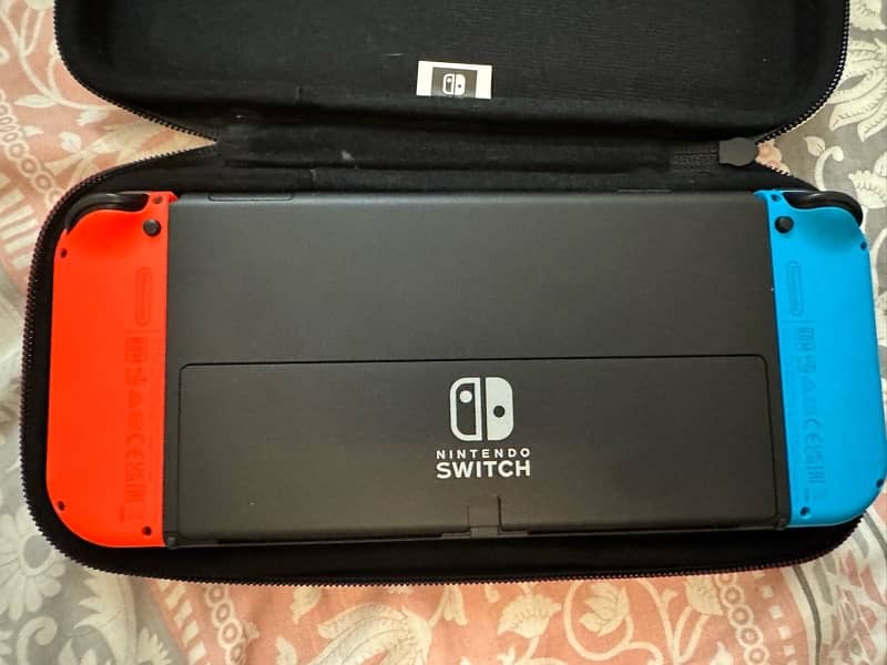 Nintendo Switch OLED - US Version 1