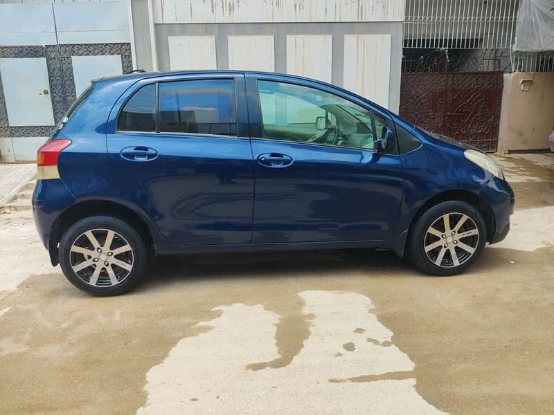 Toyota Vitz 2008 registered 2013 11