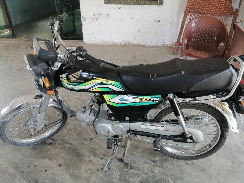 Honda CD70 0