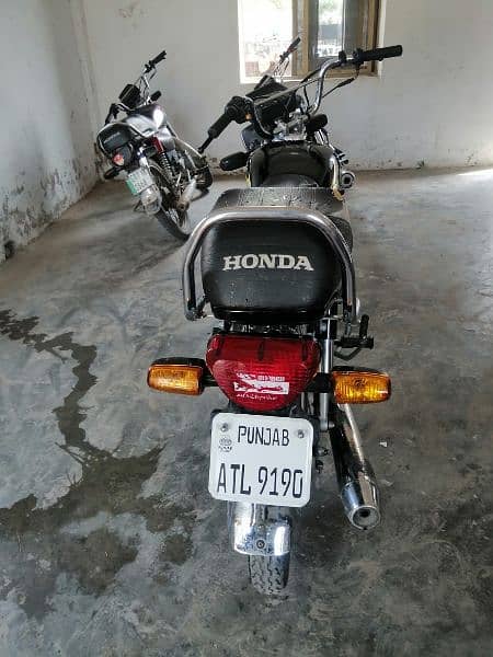 Honda CD70 1