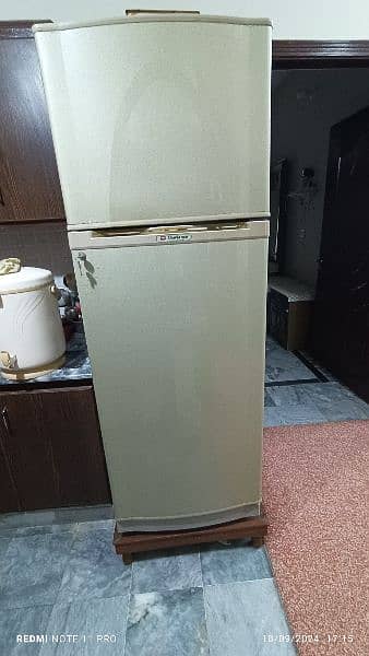 fridge in excellent condition 0