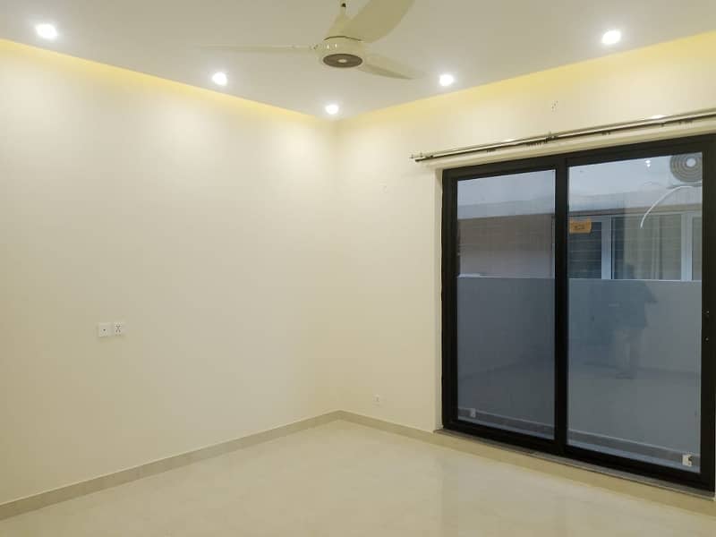 1 Kanal Lower Portion For Rent with Upper Lock in DHA Phase 7 Lahore 9