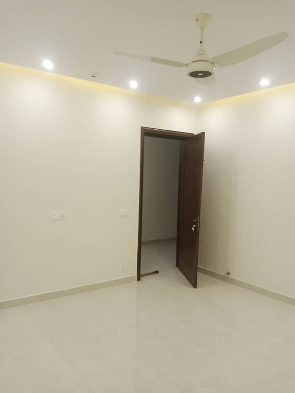 1 Kanal Lower Portion For Rent with Upper Lock in DHA Phase 7 Lahore 12