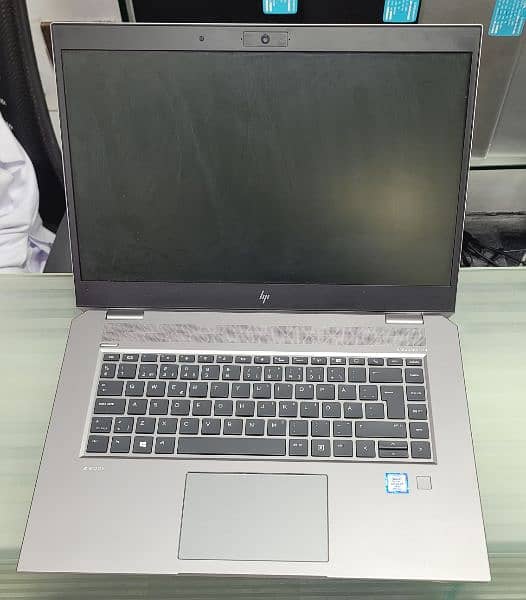 HP Zbook studio G-5 2