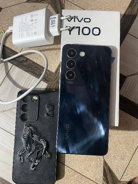 Vivo y100 8+8Gb 256Gb 80w charger 0