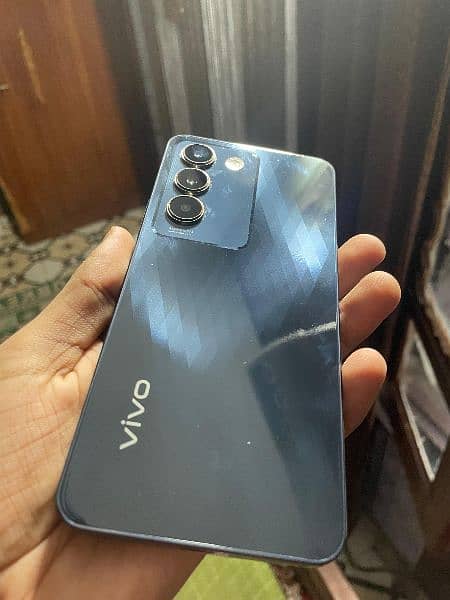 Vivo y100 8+8Gb 256Gb 80w charger 1