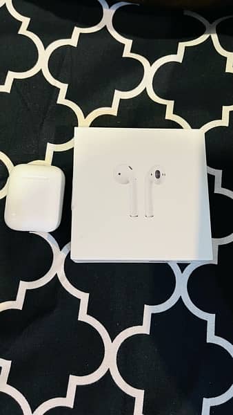 Apple AirPods 2 original in official warranty 0