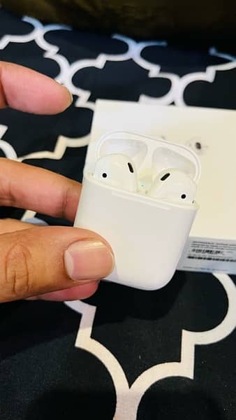 Apple AirPods 2 original in official warranty 1