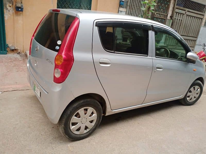 Daihatsu Mira 2012 3