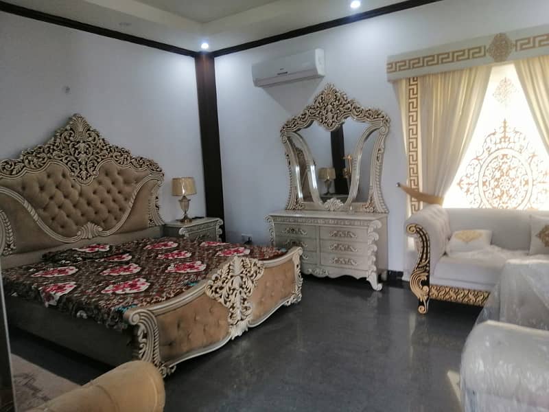 DHA PHAS 5, 27 MARLA , 5 BEDS, FULL HOUSE DOUBLE UNIT FOR RENT 9