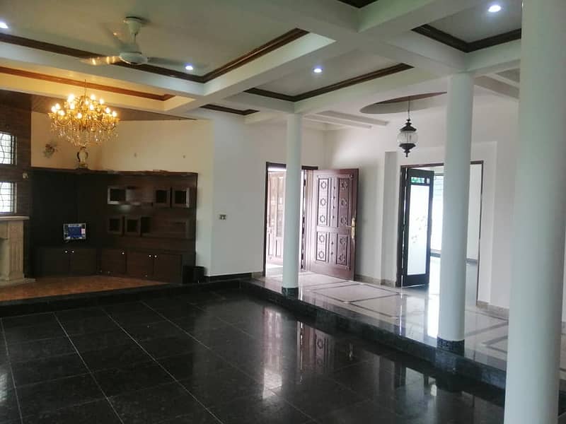 DHA PHAS 5, 27 MARLA , 5 BEDS, FULL HOUSE DOUBLE UNIT FOR RENT 24