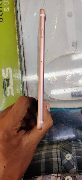 Iphone 7 plus 128gb pta approved 2