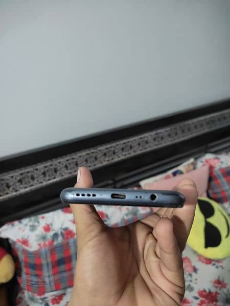 Realme C25s 4/128 With Box (Read Add) 4