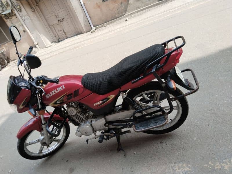 Suzuki  GD 110s  contact & What's app 03156317315 3